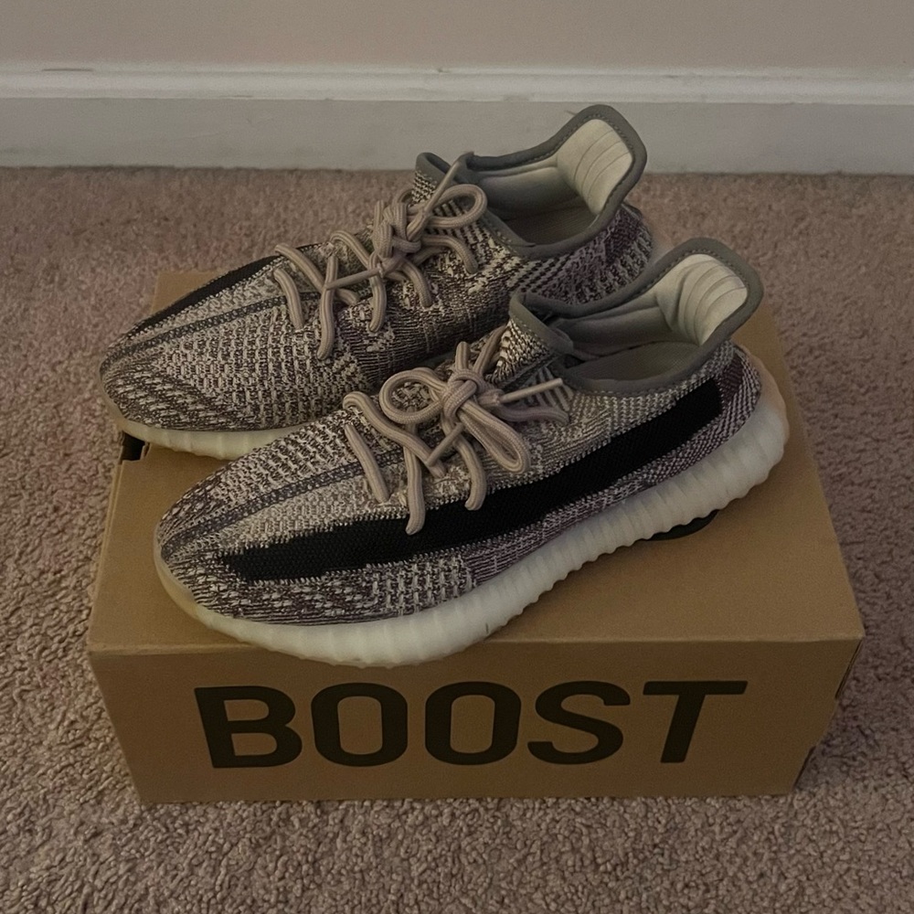 Yeezy Boost 350 V2